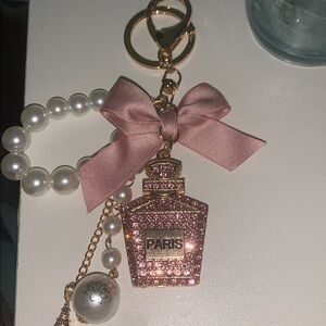 Rhinestone perfume bottle purse/bag charm Keychain with Pearls nwt